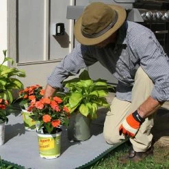 Vigoro 4 ft. x 100 ft. Matrix Grid Heavy-Duty Landscape Fabric (4-Pack) -VIGOR Plants Shop vigoro landscape fabric vpnm410085 4pk fa 1000